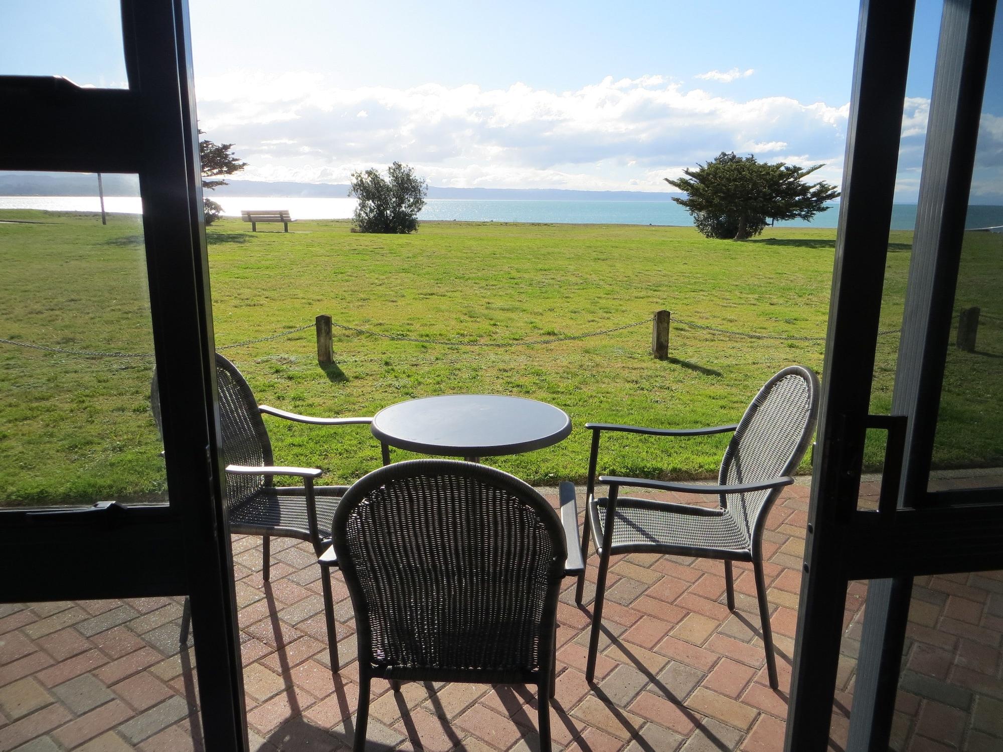 Harbour View Seaside Accommodation Napier Exterior photo