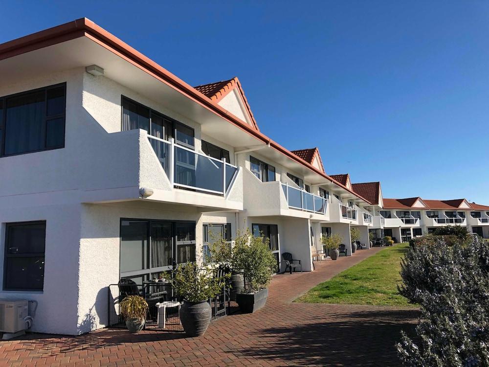 Harbour View Seaside Accommodation Napier Exterior photo